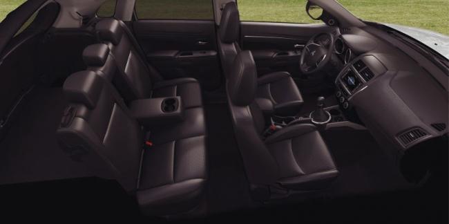 Внутри Mitsubishi АСХ 2013