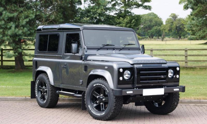 Внедорожник Land Rover Defender