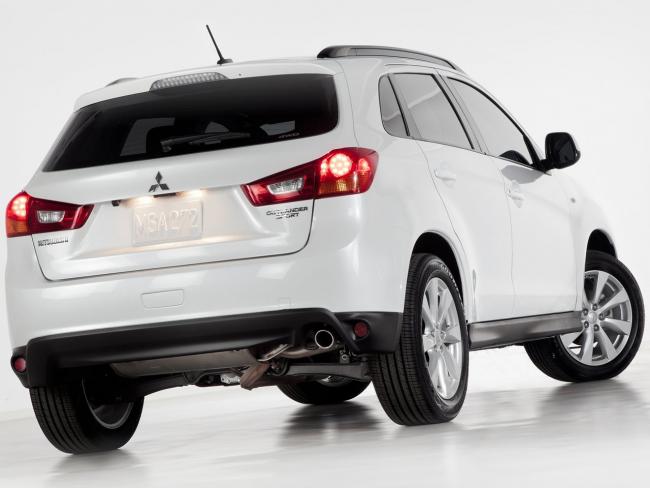 Mitsubishi АСХ, вид сзади